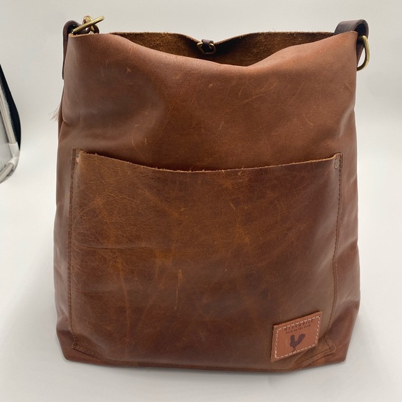 Meanwhile Back on the Farm Carryall and Crossbody - Picture 2 of 11